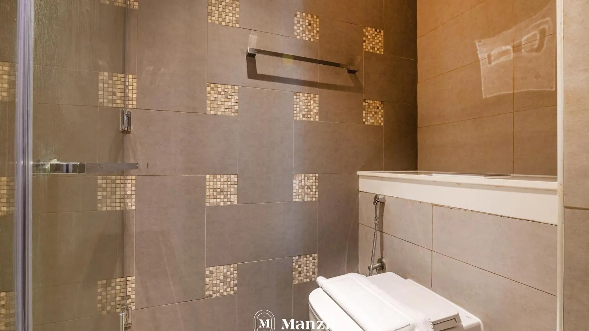 Stylish 1Br Apartment With Canal Views In Business Bay Dubai United Arab Emirates